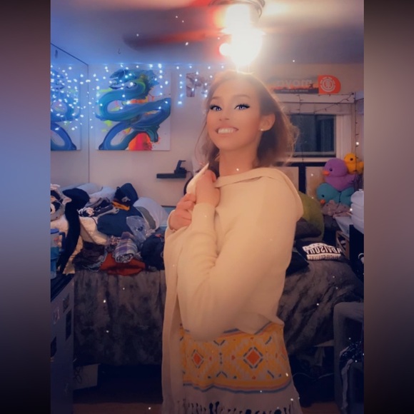 Cream Hooded Cardigan with Fringe and Pattern - Picture 6 of 17